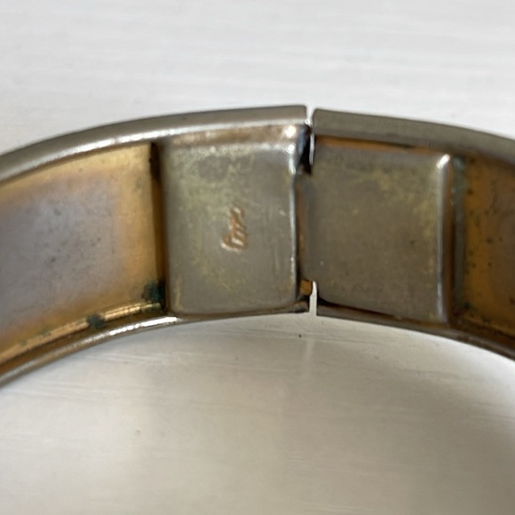 Vintage Coro Cameo Bracelet - Picture 6 of 11